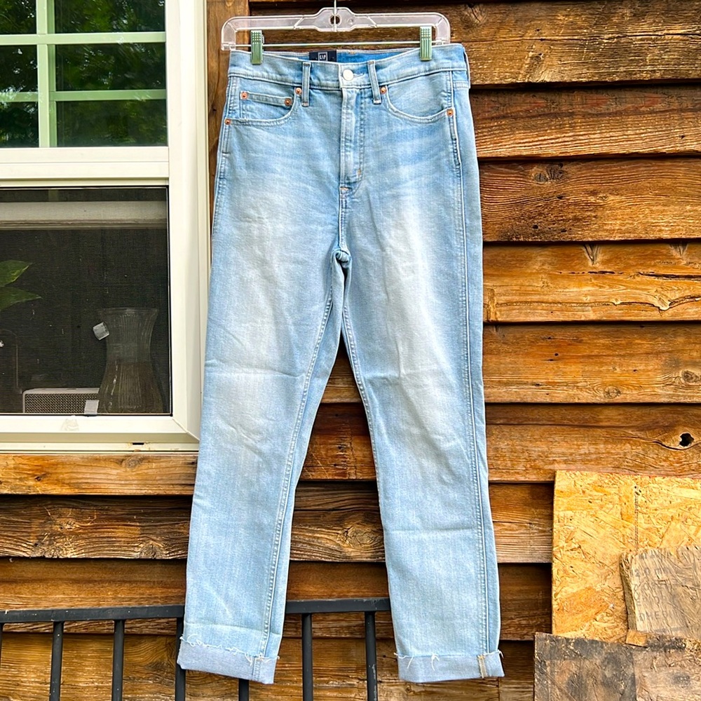 Gap cigarette high rise light wash raw hem jeans